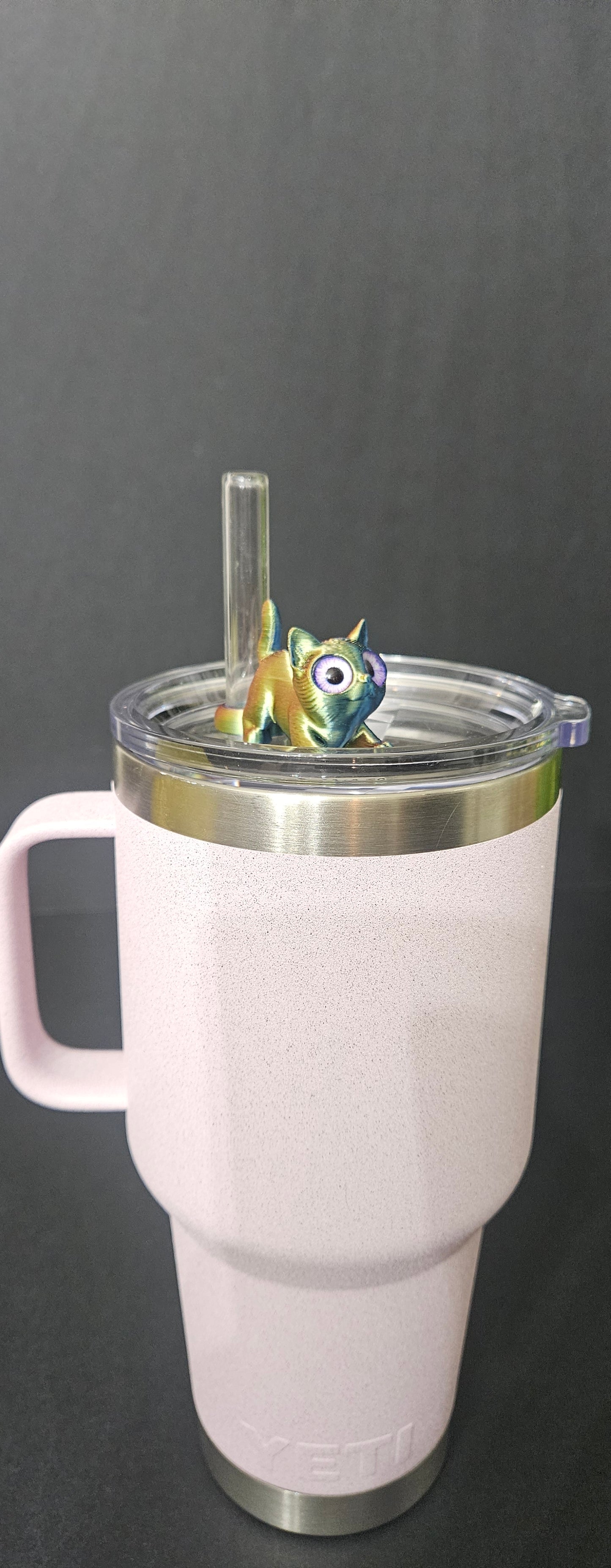 Straw kitty buddy